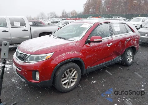 2015 Kia Sorento Lx z USA, uszkodzony, nr VIN 5XYKTCA64FG651655